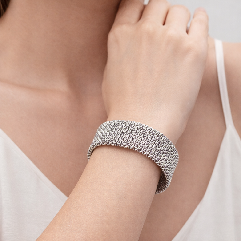 Nolvre | Women’s Woven Bracelet – Gold-Tone